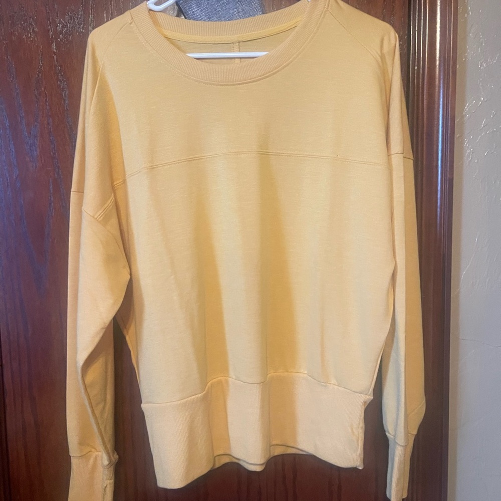 Tahari Yellow Crewneck Sweater